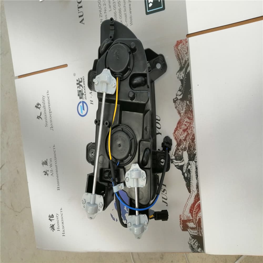 Right Lamp Assembly