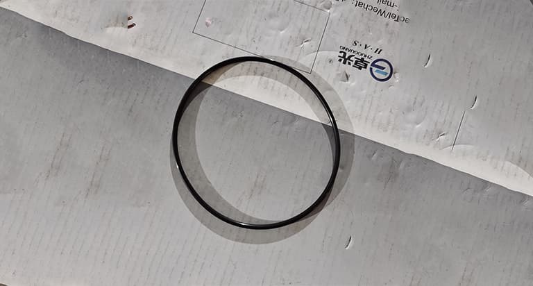 Cylinder liner seal ring