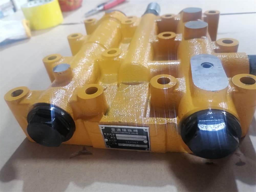 XCMG SHIFT CONTROL VALVE LG03-BSF 4120000064