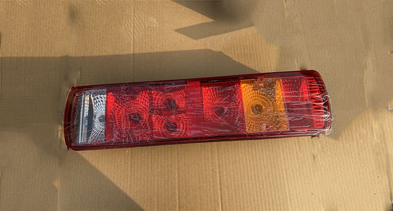 T5G rear left tail light