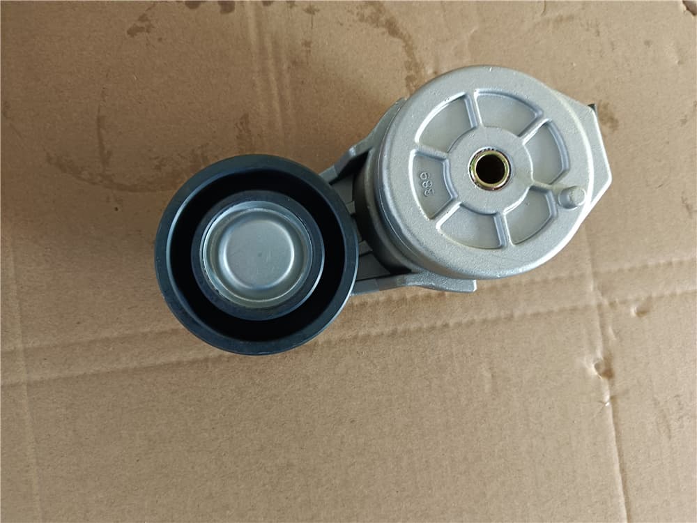 SINOTRUK натяжное колесо C3922900