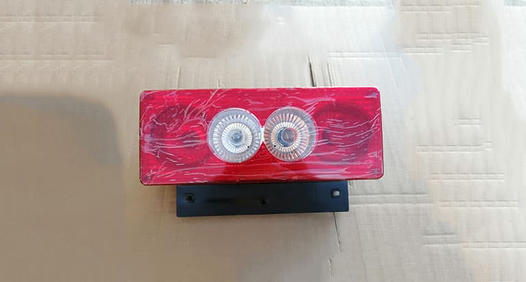 Tail lamp L