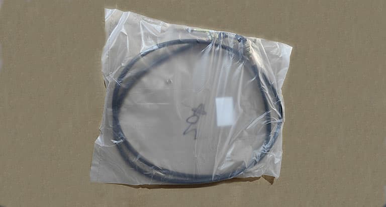 Throttle cable asse mbly