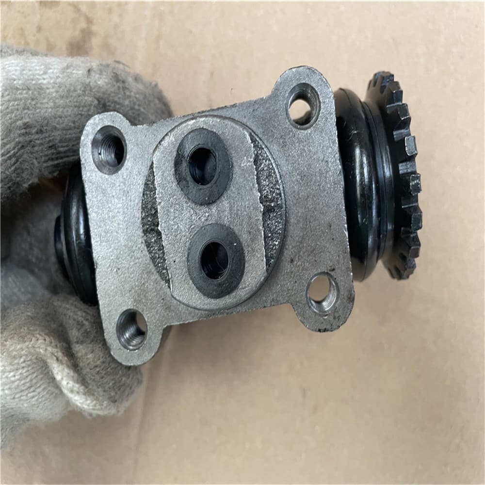 Left Upper Brake Slave Cylinder Assy
