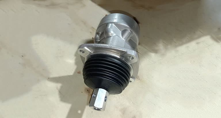 Pilot valve assembly