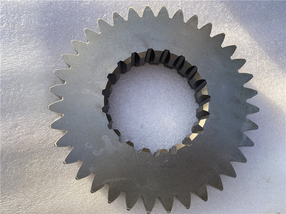 SINOTRUK Main Shaft 4th Gear WG2210040424