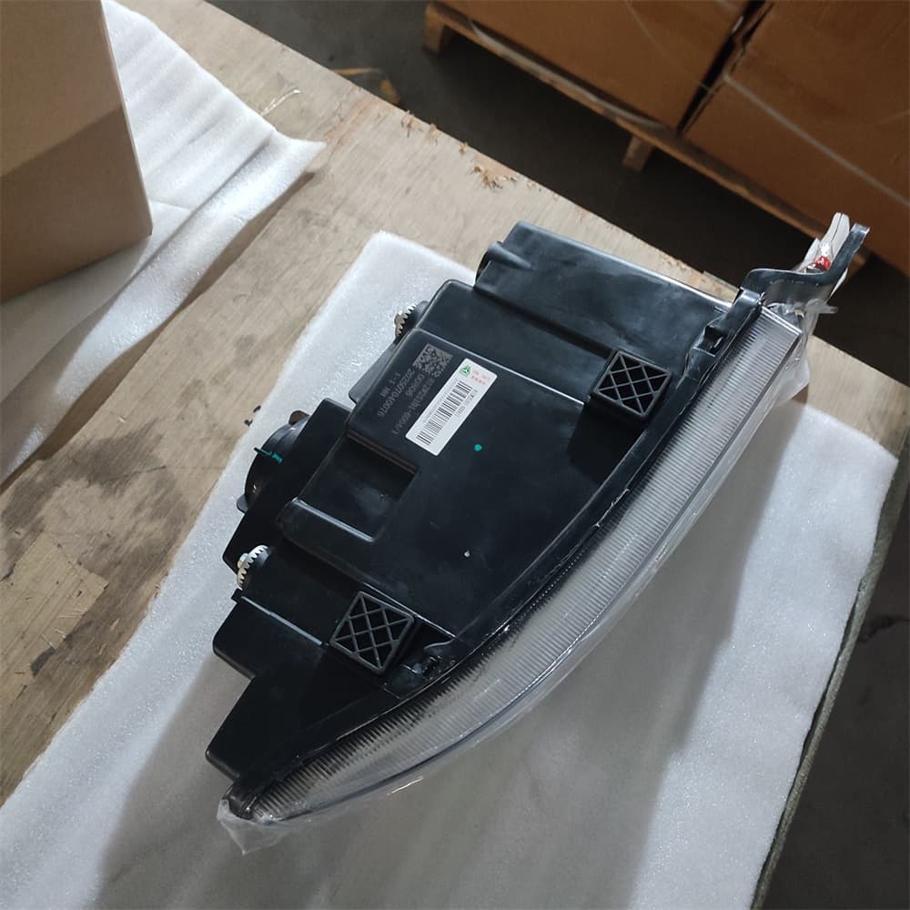 Right front headlight (LED)