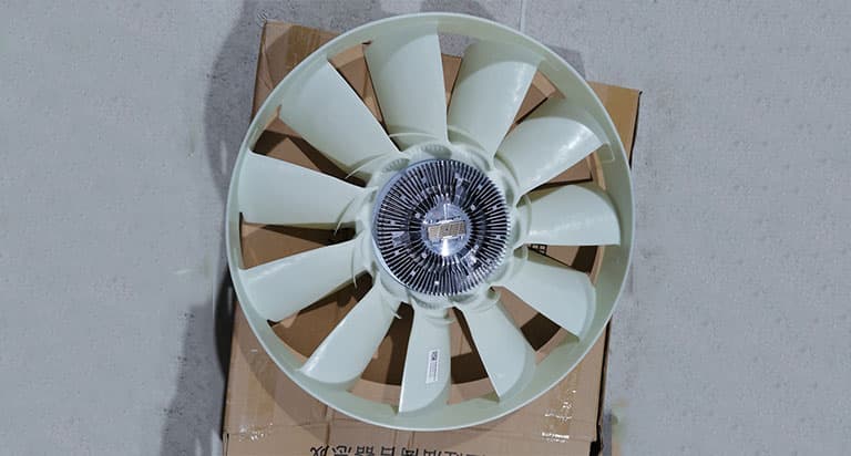 Silicone oil fan clutch