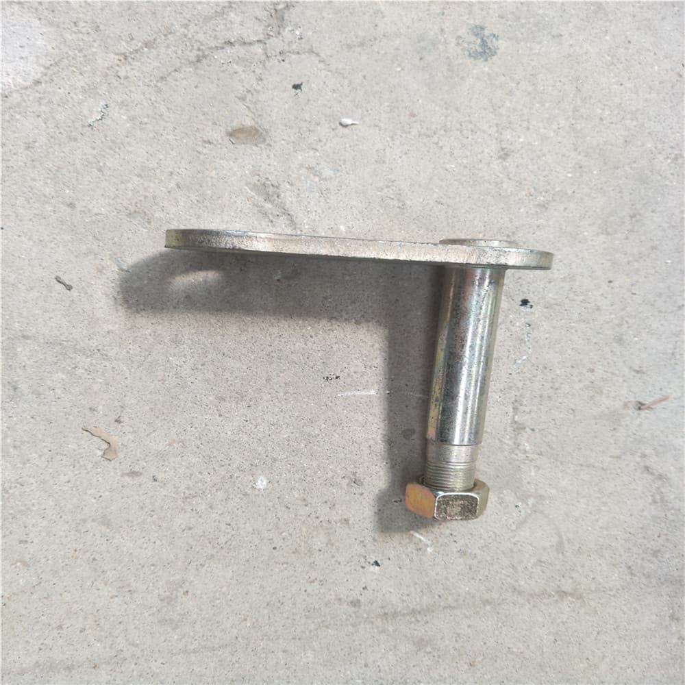 Front bow lifting lugs