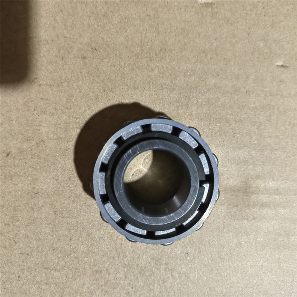 Cylindrical roller bearing without outer ring