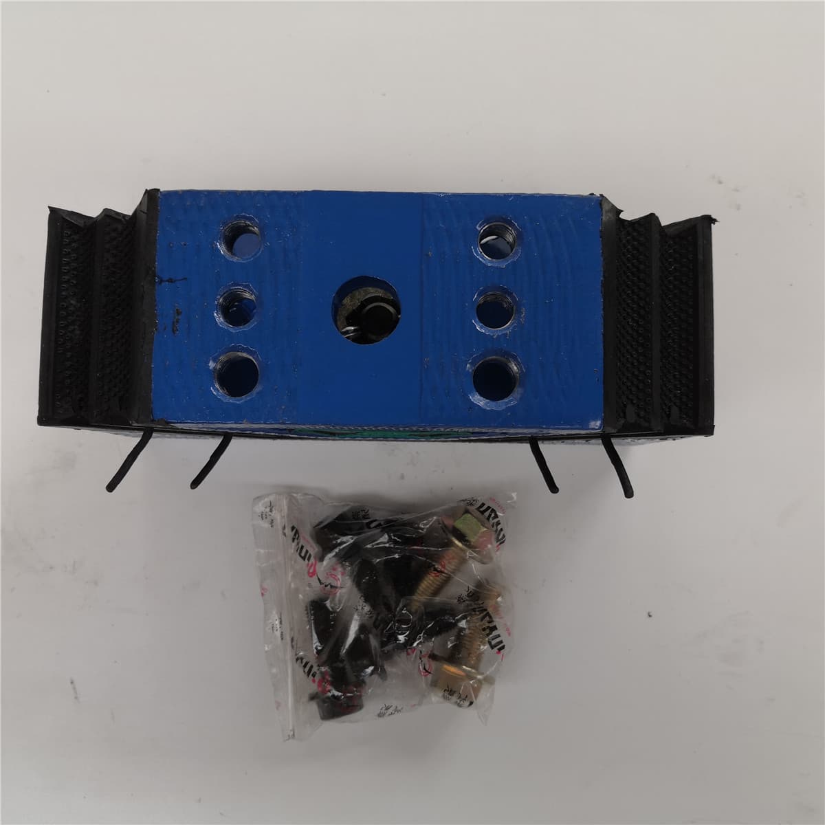 engine rear pad
