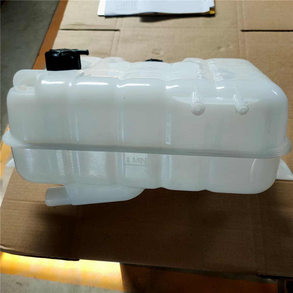 Expansion tank assembly
