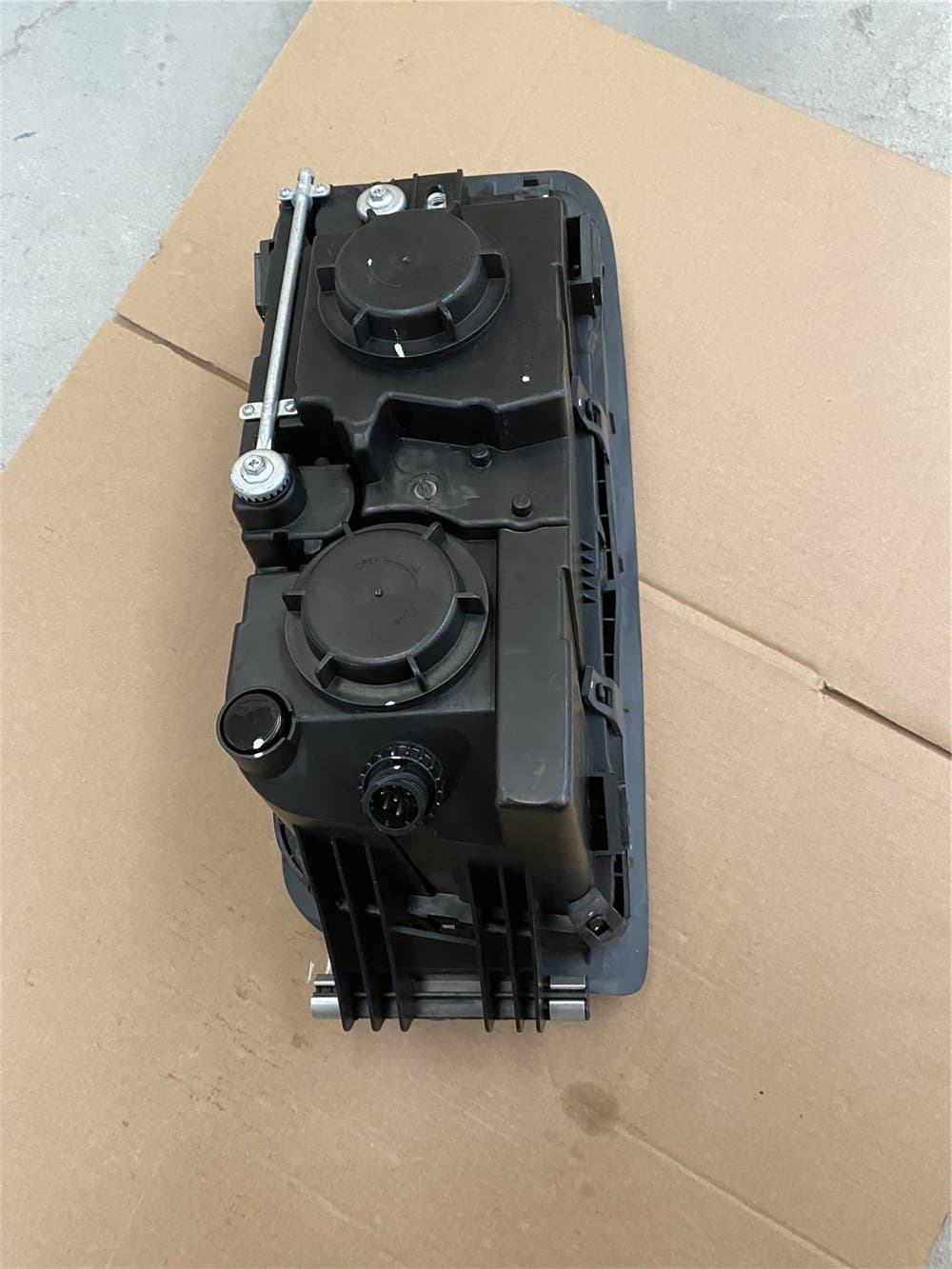 T5G front right headlamp