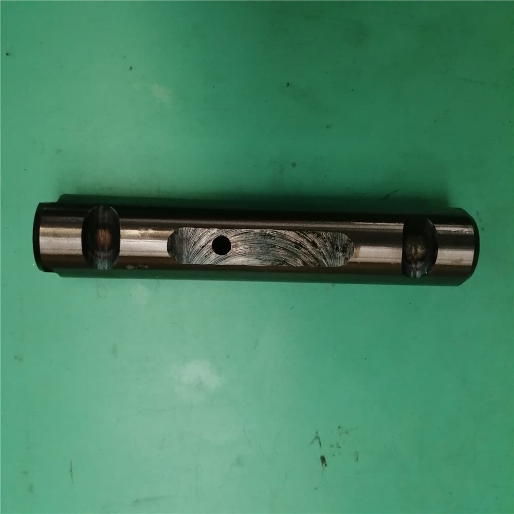 Палец рессоры перед. D=30 L=155
