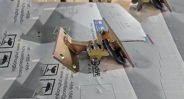 Door hinge upper left