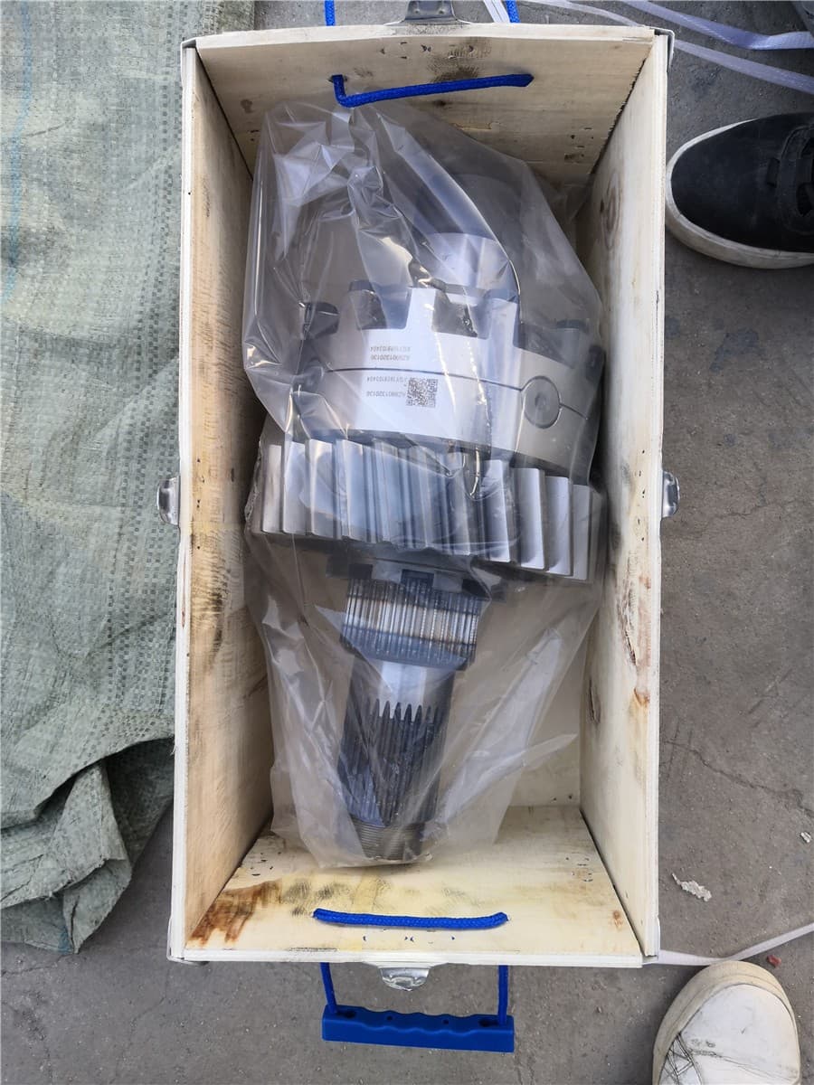 SINOTRUK Axle differential AC16 AZ9981320136
