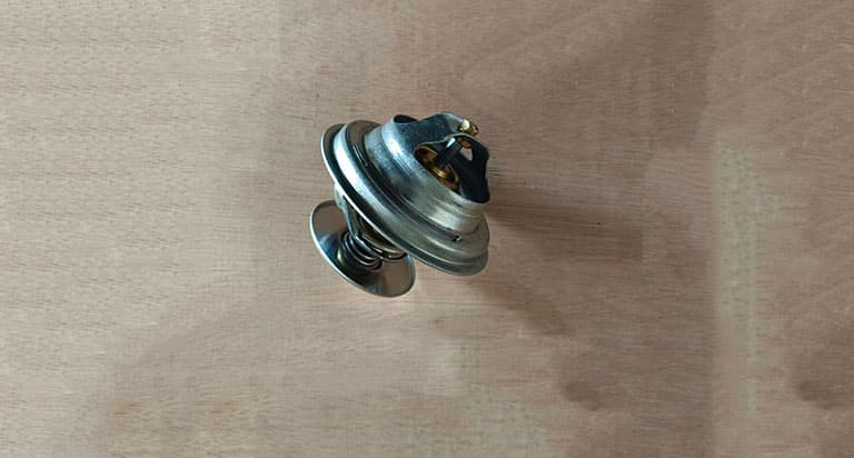 80 degrees thermostat aasy