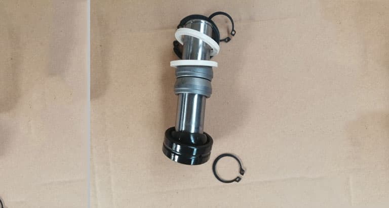 SHAANXI clutch release shift fork shaft kit (недоступная ссылка) JS180-1601023-3+GB304-6