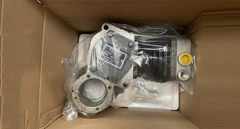 AIR COMPRESSOR