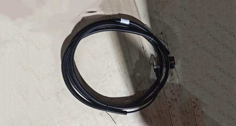 ABS sensor (right)