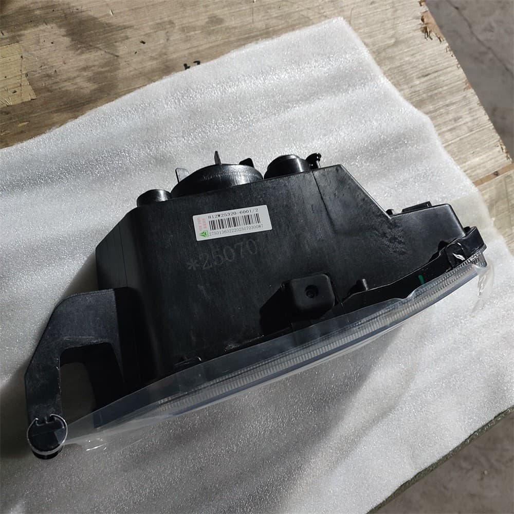 Right fog light (non-LED)