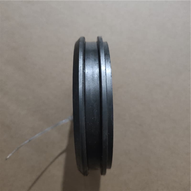 First and second gear synchronizer