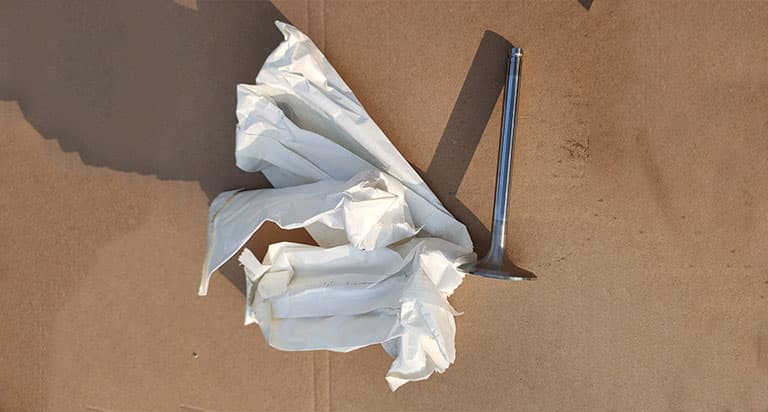Naveco intake valve 61560050042/612600050073