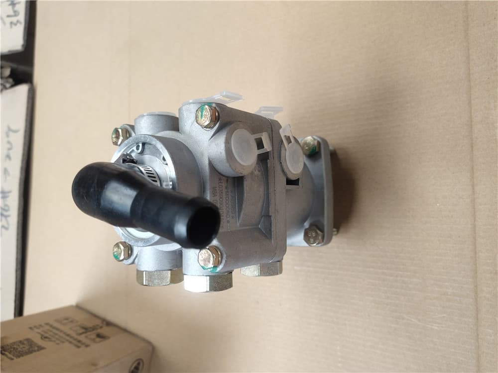 Brake valve assy( No Quick-plug connecto