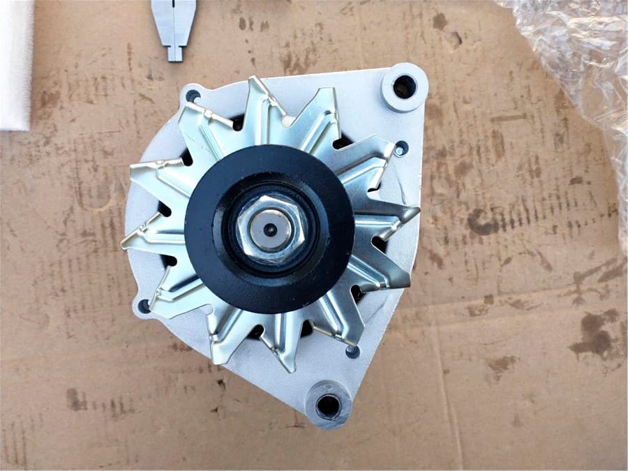 SINOTRUK alternator VG1560090012