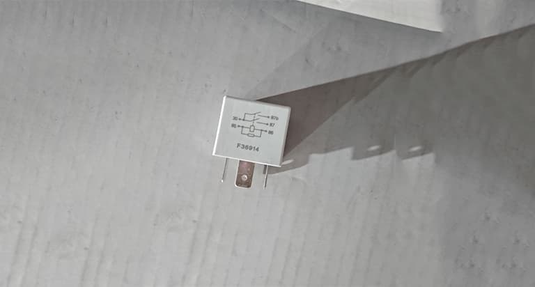 Relay (24V/15A 15A)