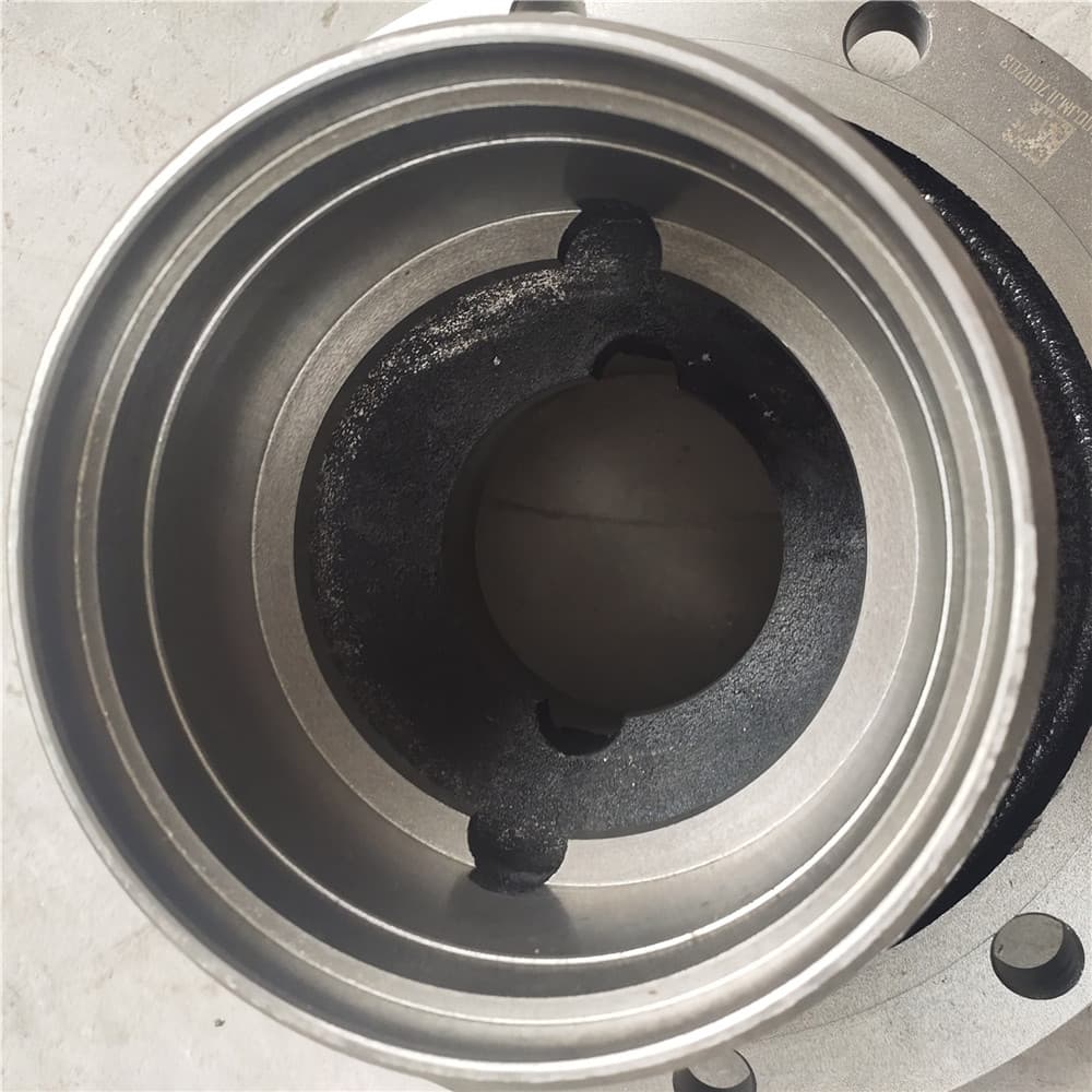 SINOTRUK Brake drum WG9112440001