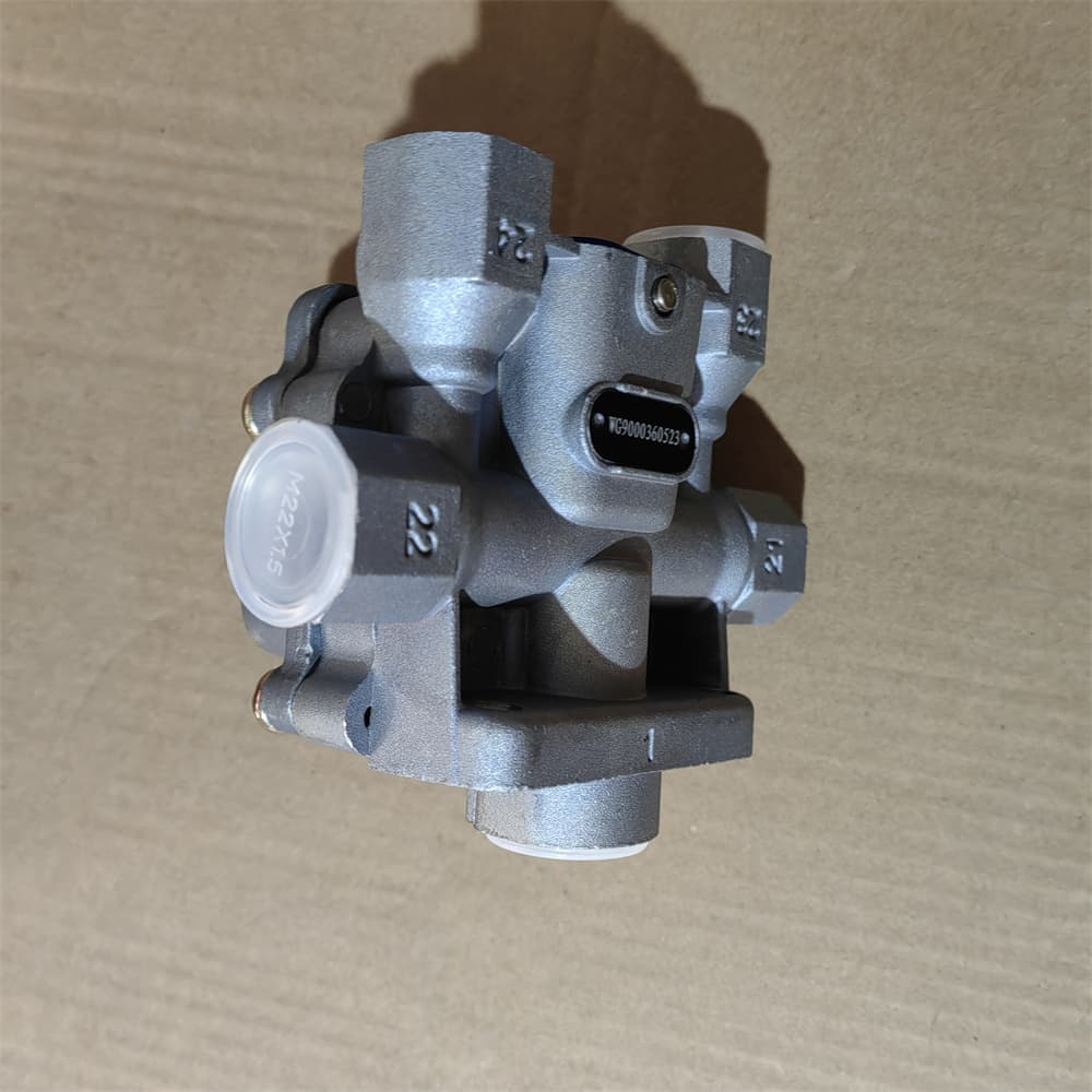 4-circuit protecting valve