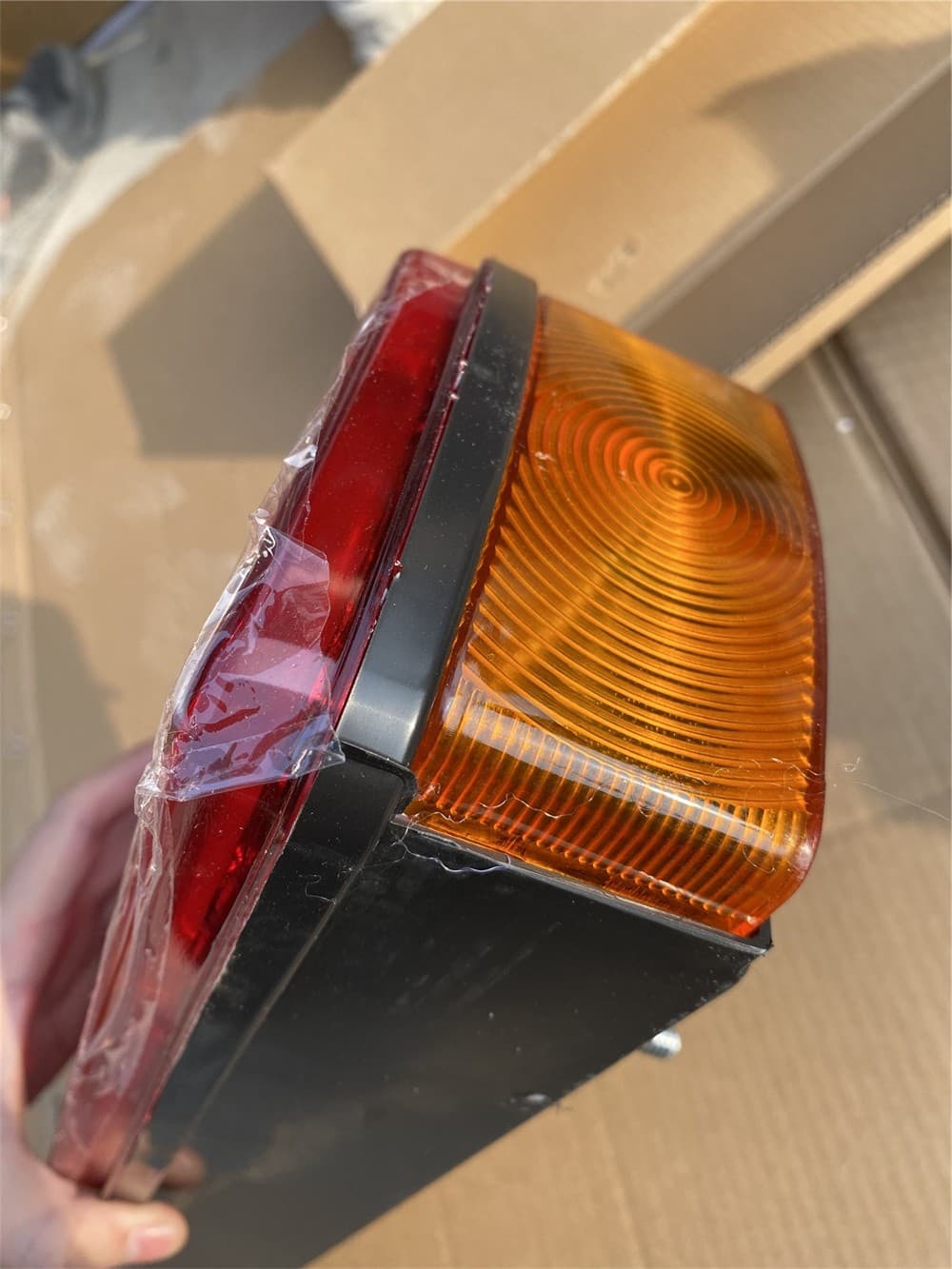 T5G rear left tail light