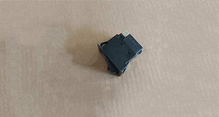 force extractor switch