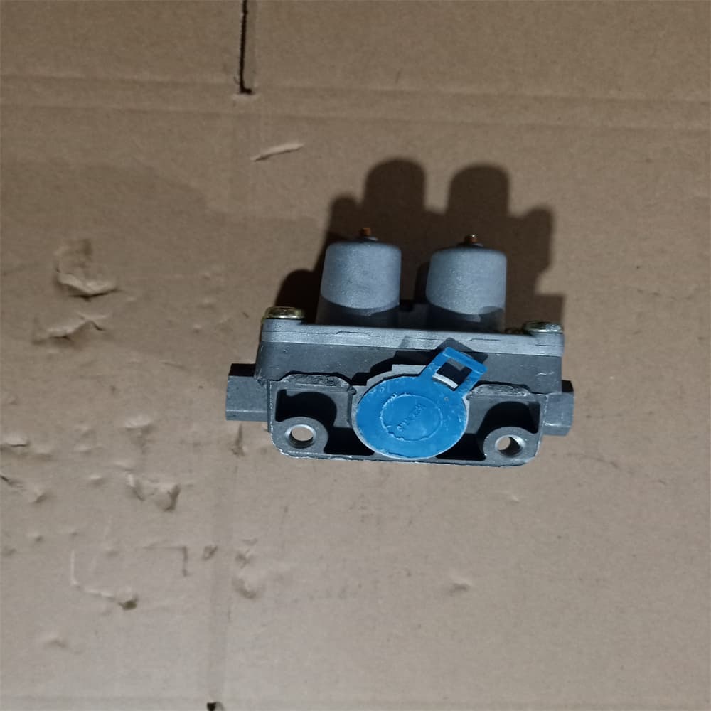 four-circuit protection valve