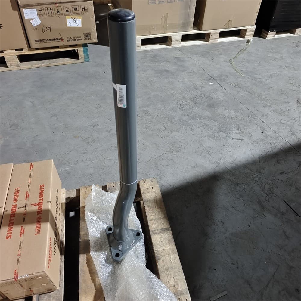 Right rear fender support