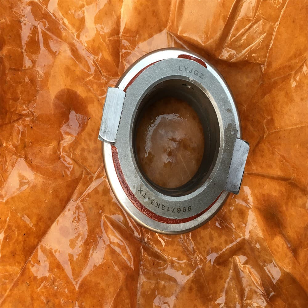 Выжимной подшипник в сборе