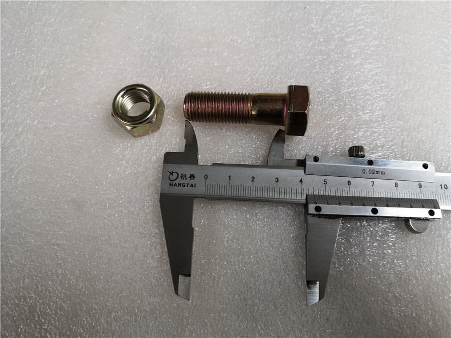 Болт карданного вала ?14 х 45MM