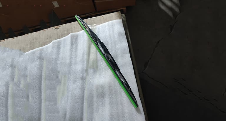 Windshield wiper blade