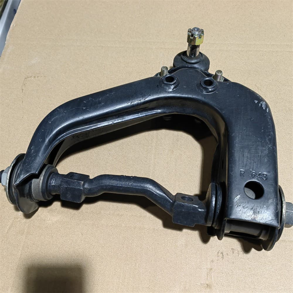UPPER RM ASSY BALL присоединяется к RH