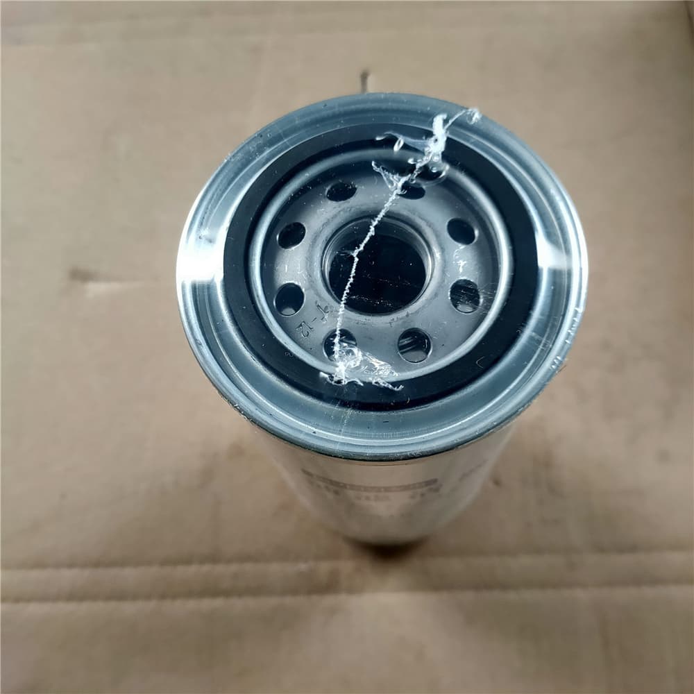 SINOTRUK Oil filter 61000070005