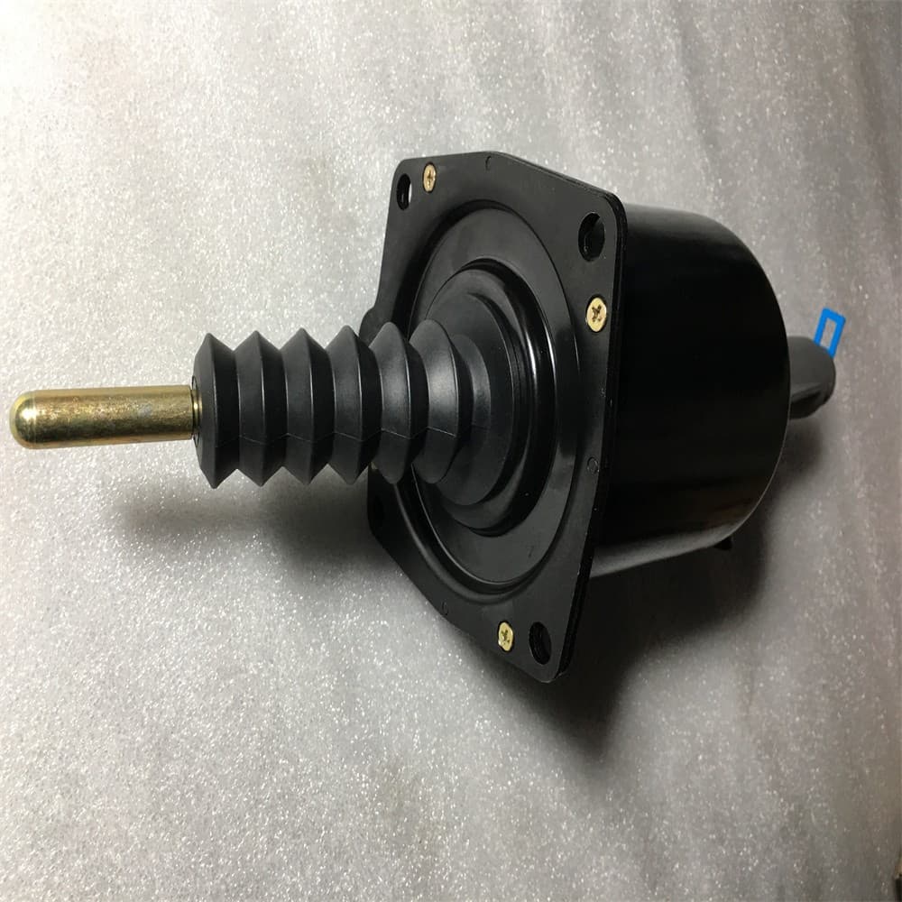 clutch booster cylinder