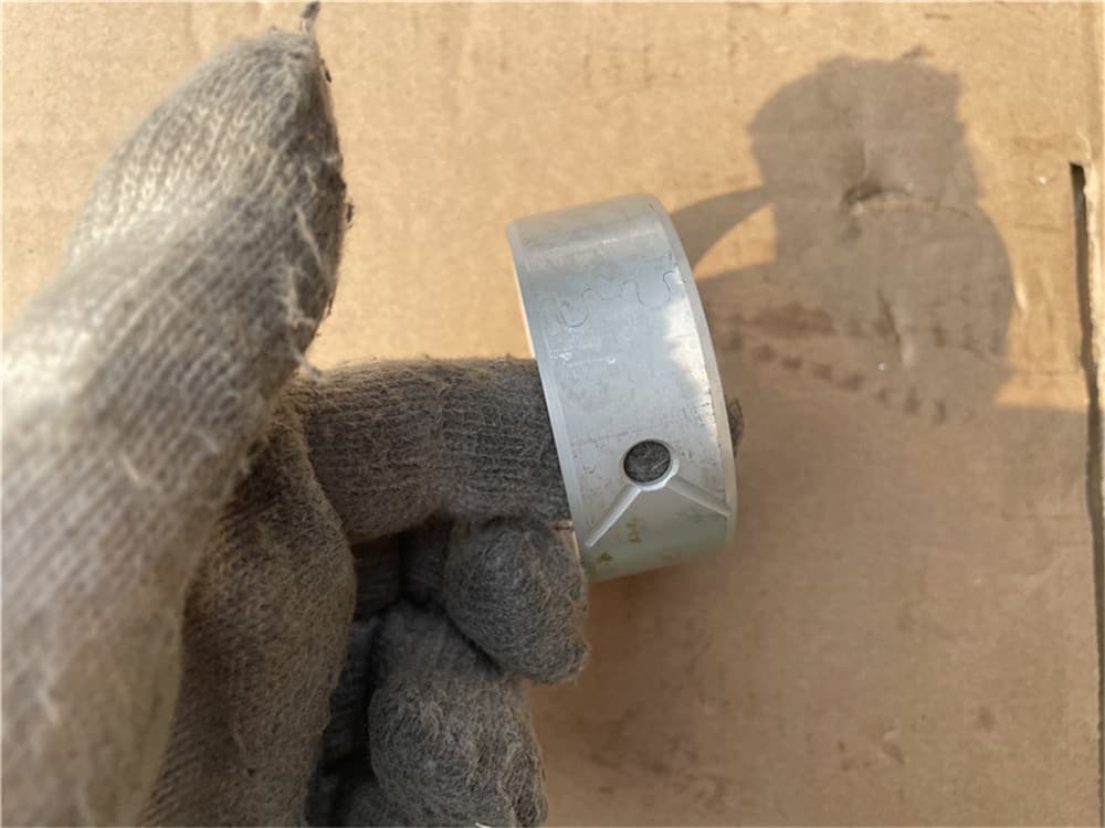 Camshaft bushing