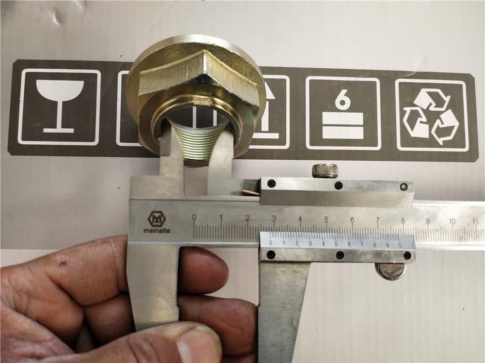 Flange nut