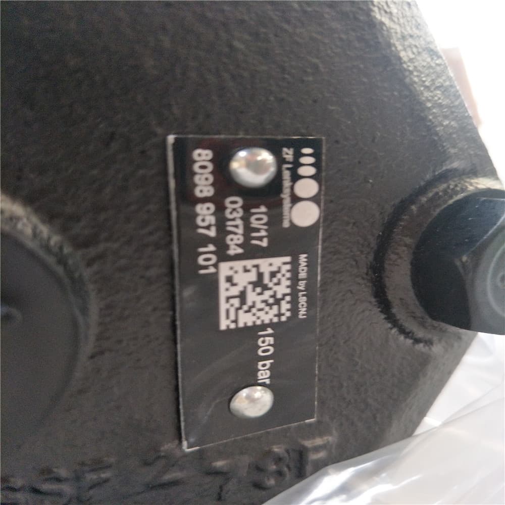 HOWO steering gear assembly