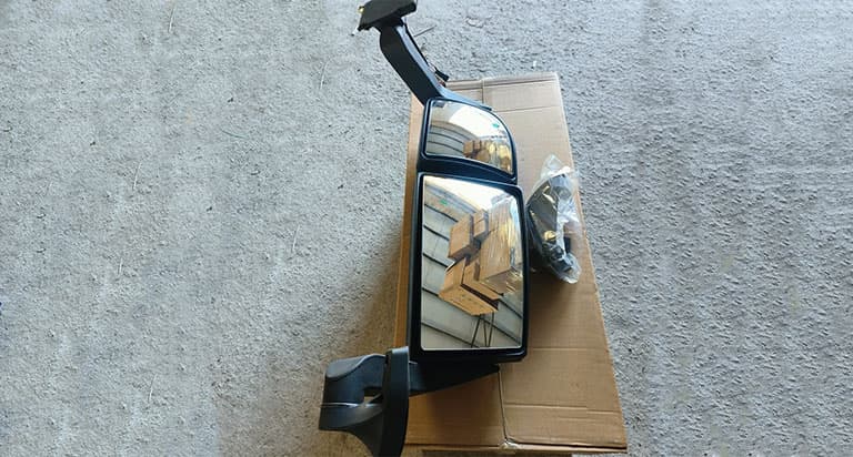 Rearview mirror assembly (left)