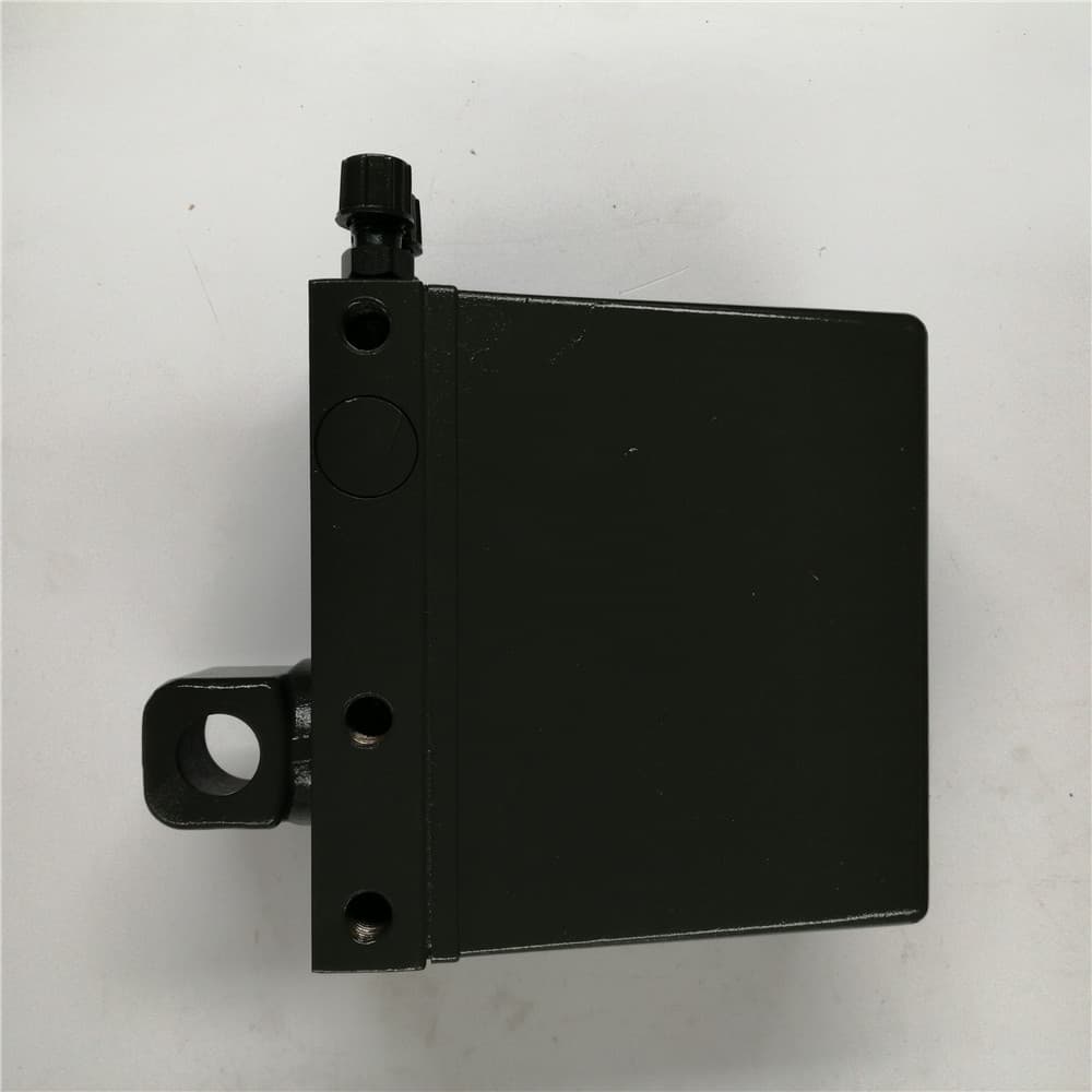 SINOTRUK Cab lift pump WG9719820001