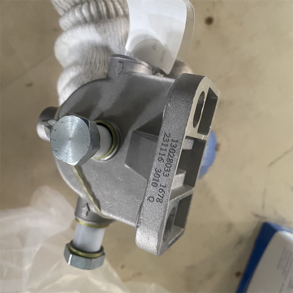 Fuel filter assembly