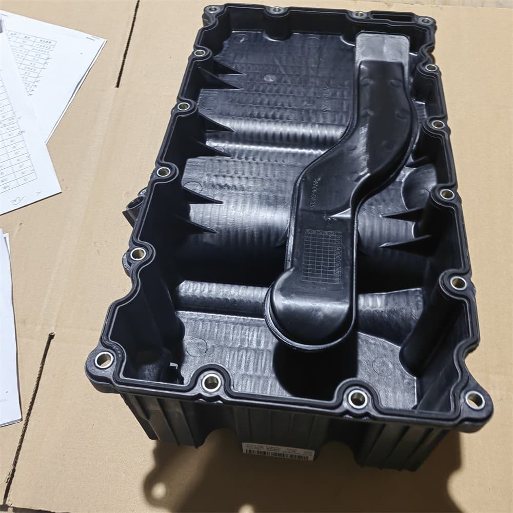 Oil pan