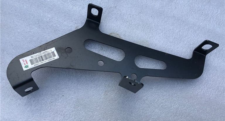 SINOTRUK right bracket WG1642870232